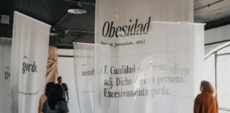 Campaña en Chile busca redefinir la obesidad en la RAE y concientizar a la población.