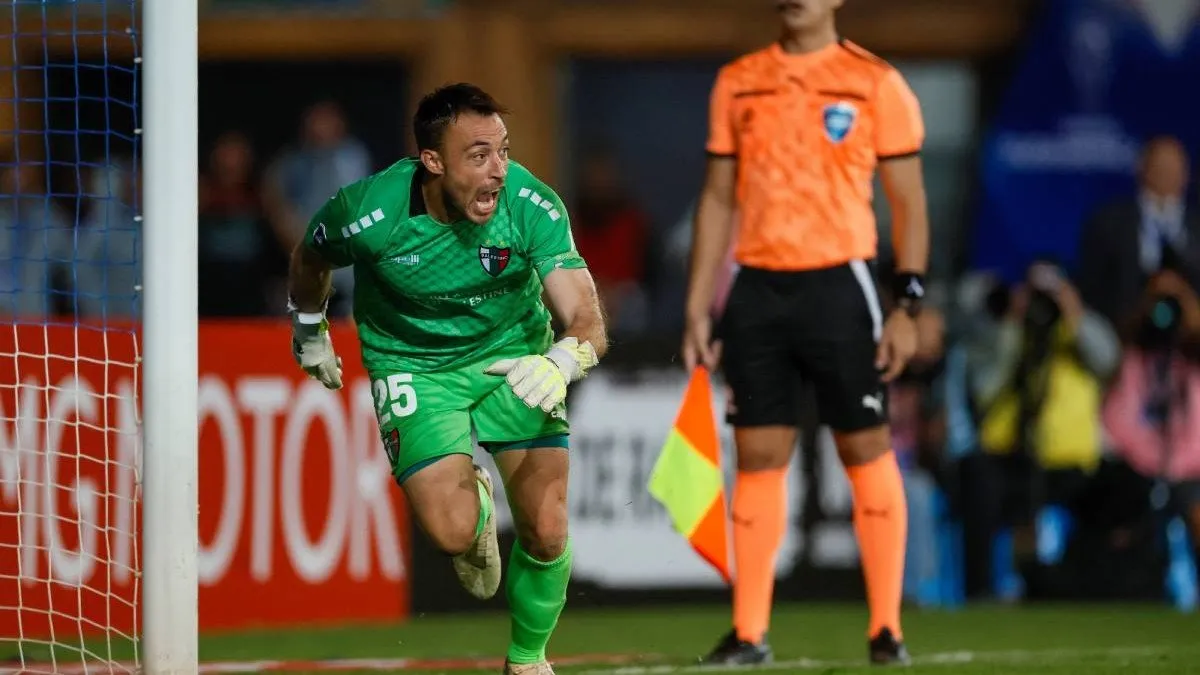 Palestino sorprende y elimina a Universidad Católica en la Copa Sudamericana tras emocionante tanda de penales