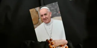 El Papa descansó bien tras episodios de insuficiencia respiratoria.