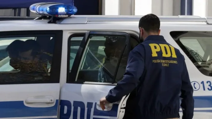 Mujer arrestada en el aeropuerto con 5 kg de cocaína en su maleta.