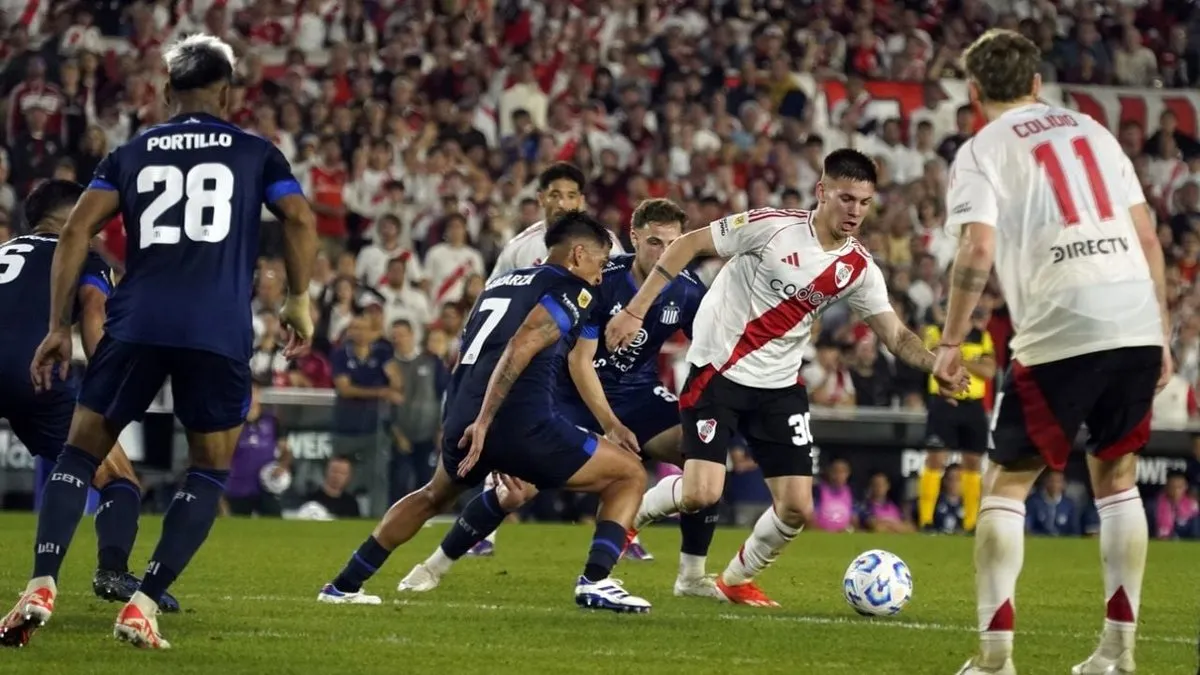 River y Talleres se enfrentan por la Supercopa Internacional, un título pendiente desde hace dos años