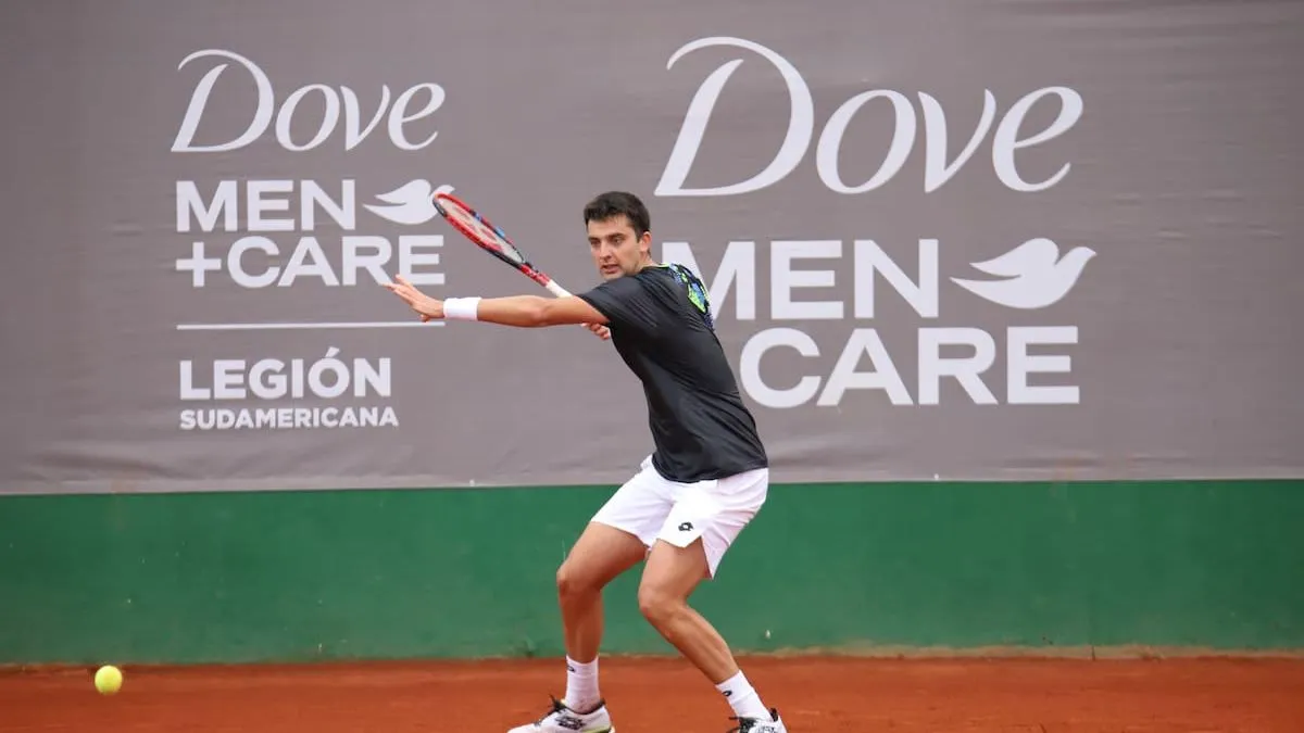Tomás Barrios avanza a octavos en un intenso duelo contra el joven Dedura-Palomero en Santiago