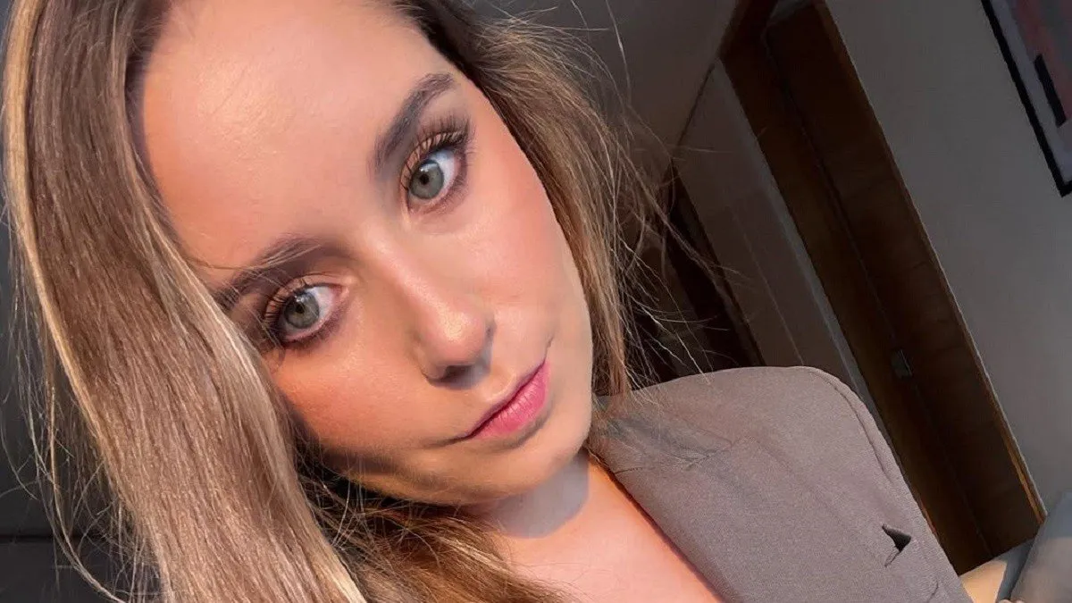 Fernanda Cornejo, hija de Karen Doggenweiler, revela su lucha tras compleja cirugía por escoliosis