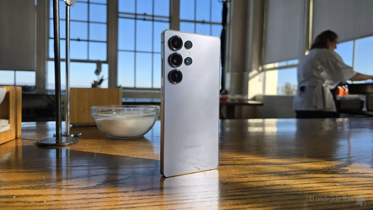 Samsung Galaxy S25 Ultra y Xiaomi 15 Ultra: ¿quién se lleva la mejor cámara en la batalla fotográfica?