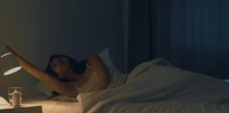 Descubre tips para dormir mejor en noches calurosas y descansar plenamente.