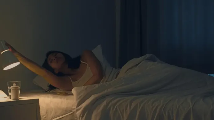 Descubre tips para dormir mejor en noches calurosas y descansar plenamente. Descubre tips para dormir mejor en noches calurosas y descansar plenamente.