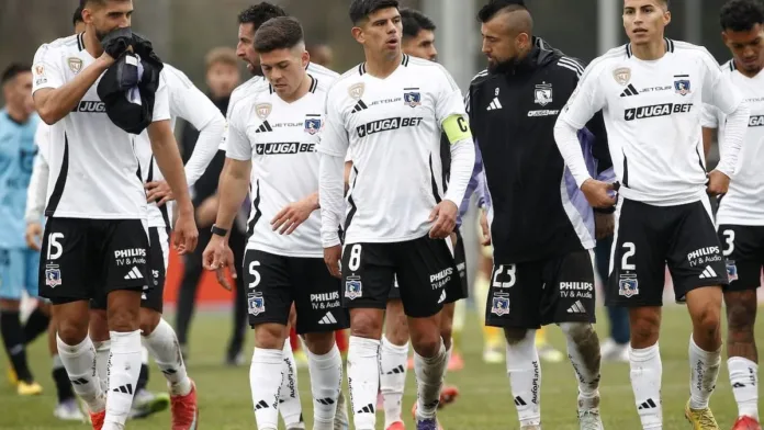 Colo Colo se enfrenta a un futuro incierto con su referente: "Ya lo dije..." Colo Colo se enfrenta a un futuro incierto con su referente: "Ya lo dije..."