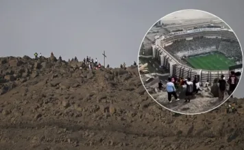 Hinchas en Perú disfrutan la final de la Copa Libertadores desde las alturas.