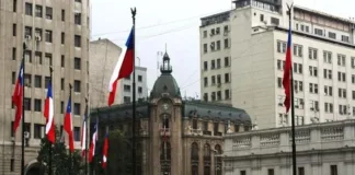 Corte de Santiago expulsa a extranjero con visa de turista vencida en Chile.