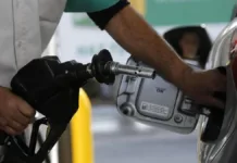 Revisa la proyección de baja en el precio de la bencina: se espera una reducción de $17 por litro Precio de la bencina al 18 de noviembre: ¿cuánto pagaremos hoy en las estaciones?