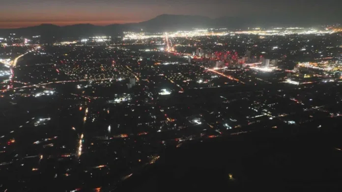 Cortes de luz programados en cinco comunas este martes por hasta 10 horas. Cortes de luz programados en cinco comunas este martes por hasta 10 horas.