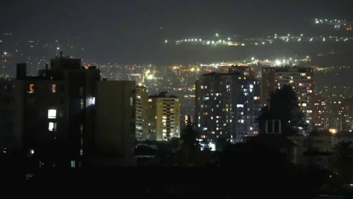 Cortes de luz programados en 11 comunas de la Región Metropolitana. Infórmate aquí.