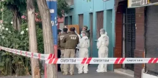 Nuevo femicidio en Santiago: hallazgos de notas y llamada telefónica lo confirman.