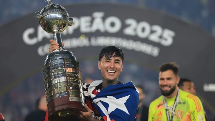 Erick Pulgar hace historia con Flamengo al igualar un récord tras la Copa Libertadores 2025. Erick Pulgar hace historia con Flamengo al igualar un récord tras la Copa Libertadores 2025.