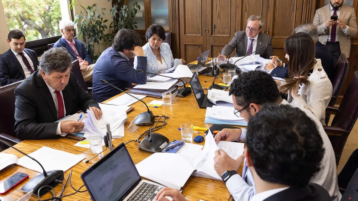 Comisión de Educación aprueba Programa de Bienestar Socioemocional Escolar para prevenir acoso y violencia