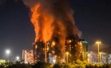 Incendio en Hong Kong: 146 muertos y continúan las labores de búsqueda en el quinto día.
