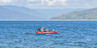 Tragedia en el lago Maihue: héroe ahogado tras salvar a familia en Futrono.