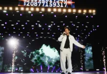 Pablo Alborán deslumbra en el cierre de la Teletón con su emotiva presentación.