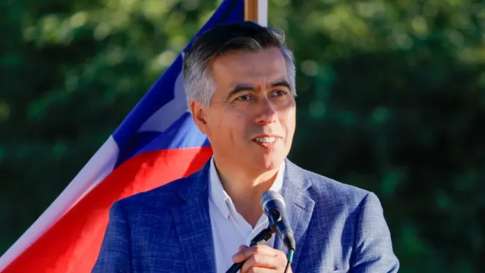 Exalcalde de Panguipulli inhabilitado 5 años por nepotismo y corrupción.