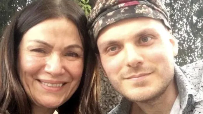 Solange Lackington clama por ayuda para su hijo con una enfermedad rara y grave. Solange Lackington clama por ayuda para su hijo con una enfermedad rara y grave.