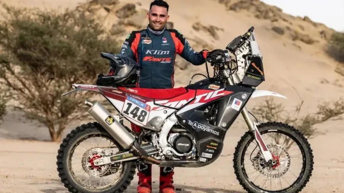 Tomás de Gavardo se prepara para su cuarto Rally Dakar en 2026 con el objetivo de terminar. Tomás de Gavardo se prepara para su cuarto Rally Dakar en 2026 con el objetivo de terminar.