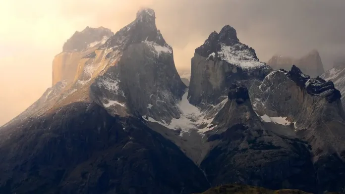 Tragedia en Torres del Paine: cinco extranjeros pierden la vida en el parque.