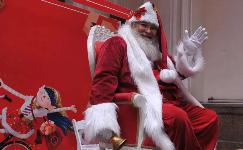 Explora el origen del término "Pascua" y su conexión con el Viejito Pascuero.