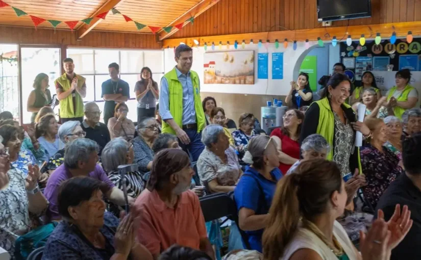 Renca es reconocida con el sello de buen trato por el Senama