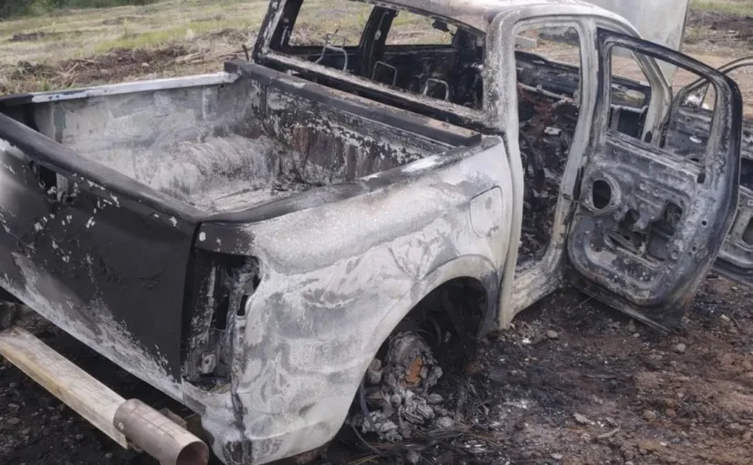 Encapuchados atacan camioneta de CMPC en Collipulli