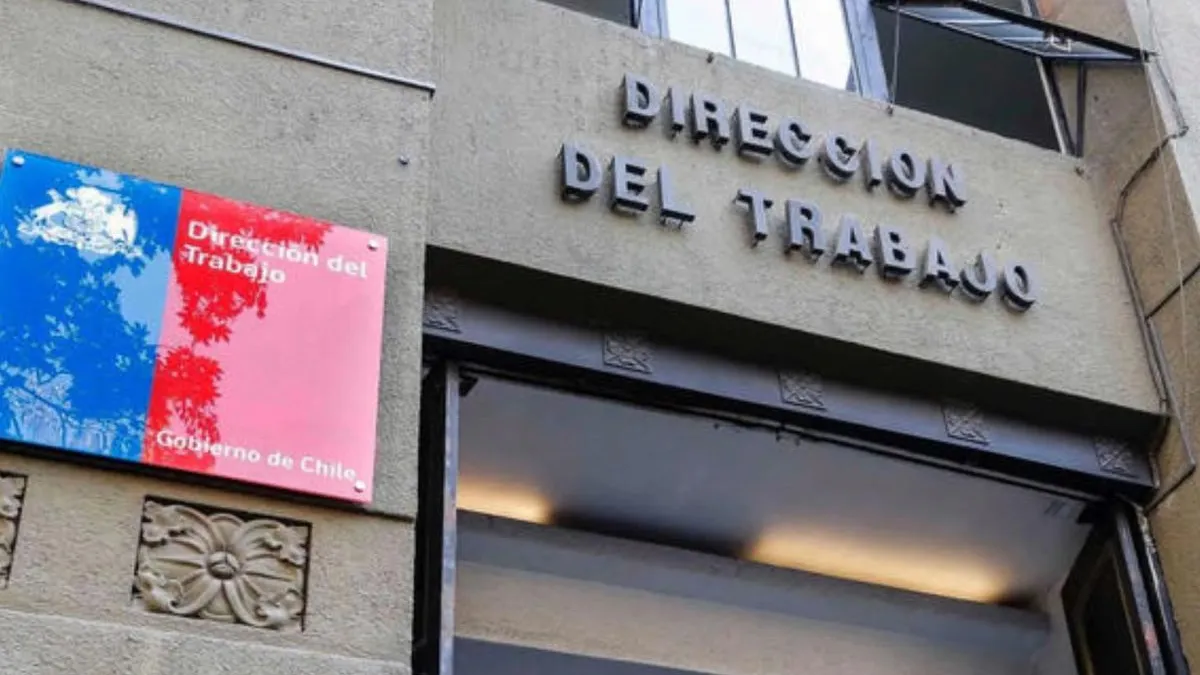 Corte Suprema rechaza recurso de queja de empresa contra decisión de Corte de Apelaciones sobre competencia laboral