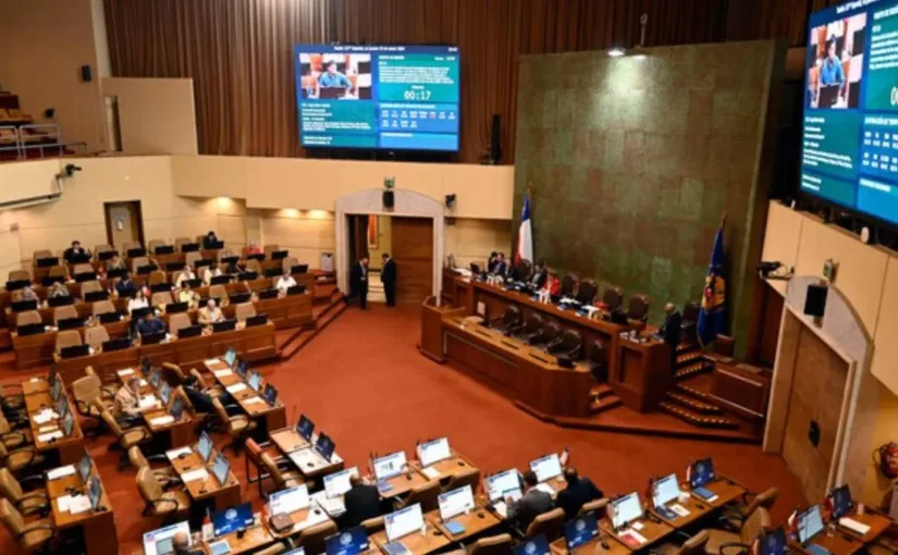 Congreso aprueba ley que establece nuevos requisitos para estudiar pedagogía.