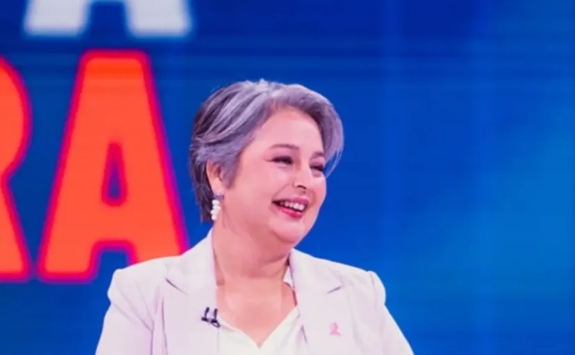 Jeannette Jara se reúne con Bachelet tras derrota electoral y llama a reflexionar con calma sobre el futuro político