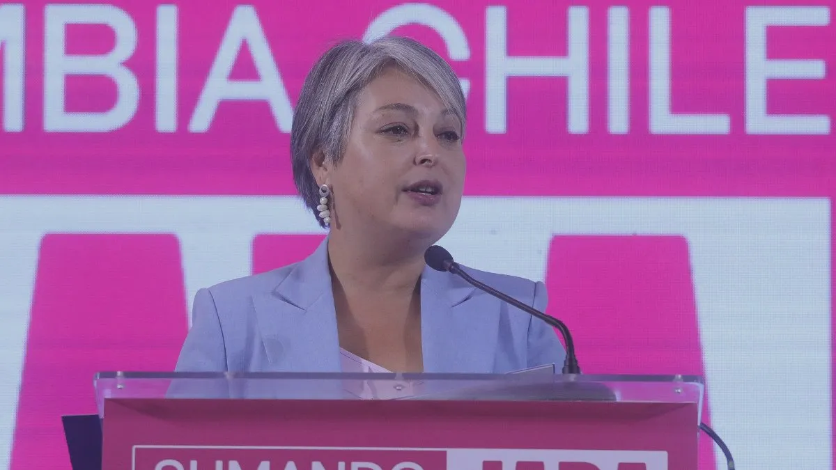 Jeannette Jara critica apoyo de Ximena Rincón a José Antonio Kast y recuerda su trabajo en Nueva Mayoría