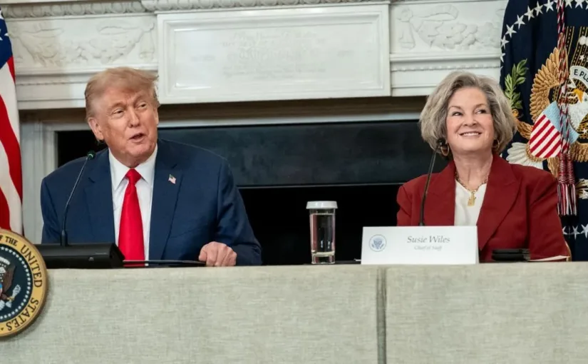 Susie Wiles defiende a Trump tras polémicas declaraciones sobre su personalidad, acusando difamación en artículo de Vanity Fair
