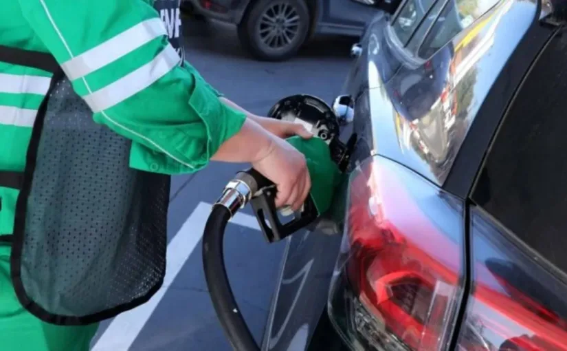 Descuentos de hasta $300 por litro en bencinas para enero de 2026: alivio para automovilistas en vacaciones