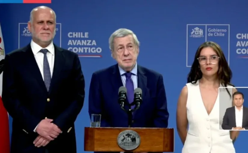 Canciller van Klaveren asegura que no hay chilenos afectados tras intervención militar en Venezuela y activa línea de atención