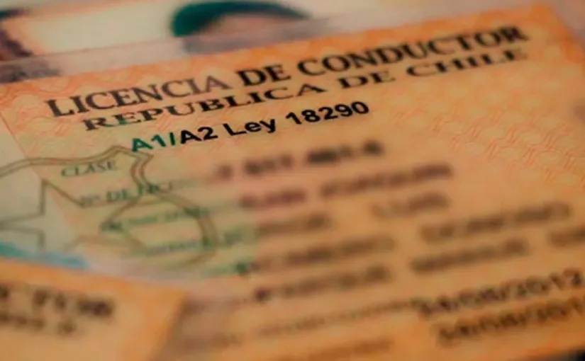 El Congreso extiende licencias de conducir hasta 2026 por retrasos en renovaciones.