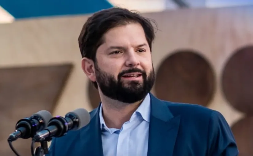 Boric se distancia del chavismo y califica a Venezuela como una dictadura tras crisis humanitaria y migratoria