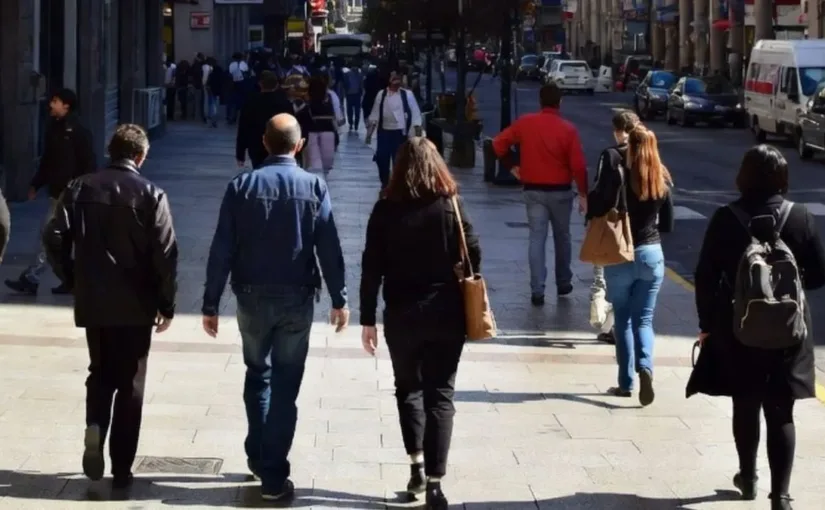 Chile enfrenta un cambio demográfico: proyecciones indican que la población comenzará a disminuir a partir de 2036