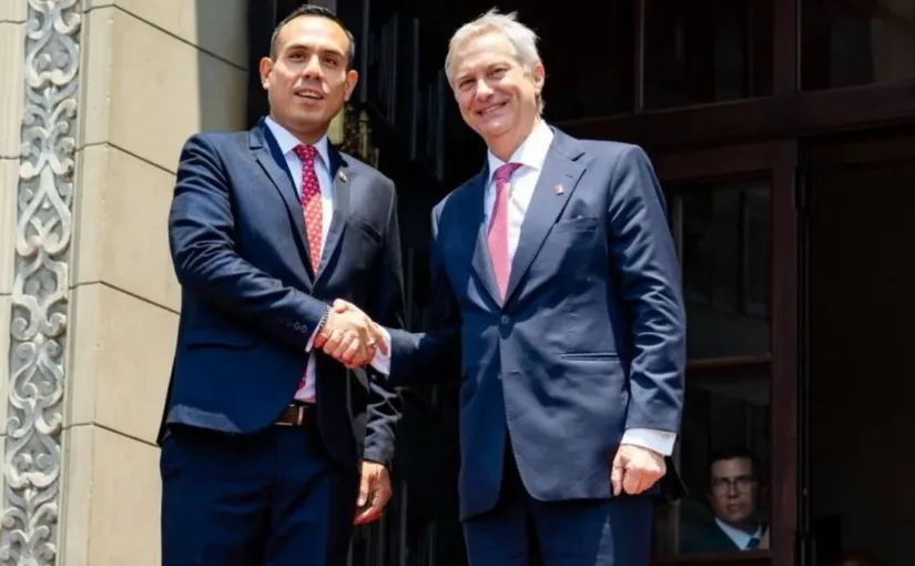 José Antonio Kast y José Jerí abordan cooperación política y migración en reunión histórica en Lima