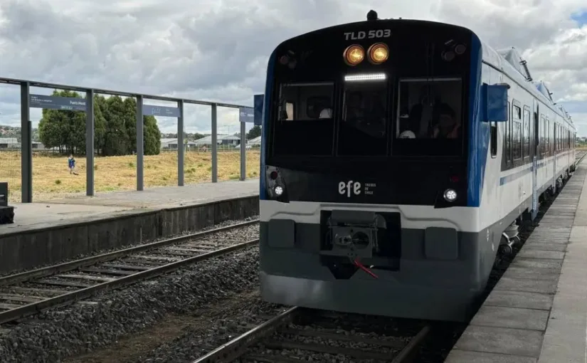Tragedia en Llanquihue: hombre de 60 años muere atropellado por tren al cruzar línea férrea en la región de Los Lagos