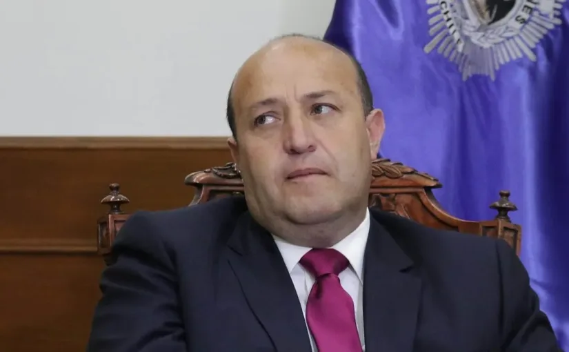 Corte de Apelaciones acoge querella contra ex fiscal Guerra por cohecho y prevaricación, Fiscalía espera apelación de defensa