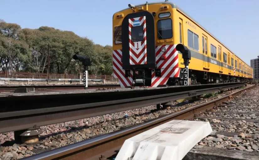 Condenan a Metrovías y Nación Seguros por incumplimiento de seguridad en el Urquiza.