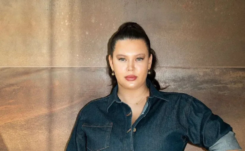 Michelle Carvalho celebra la compra de su cuarta propiedad y envía un mensaje motivacional a sus seguidores sobre el esfuerzo