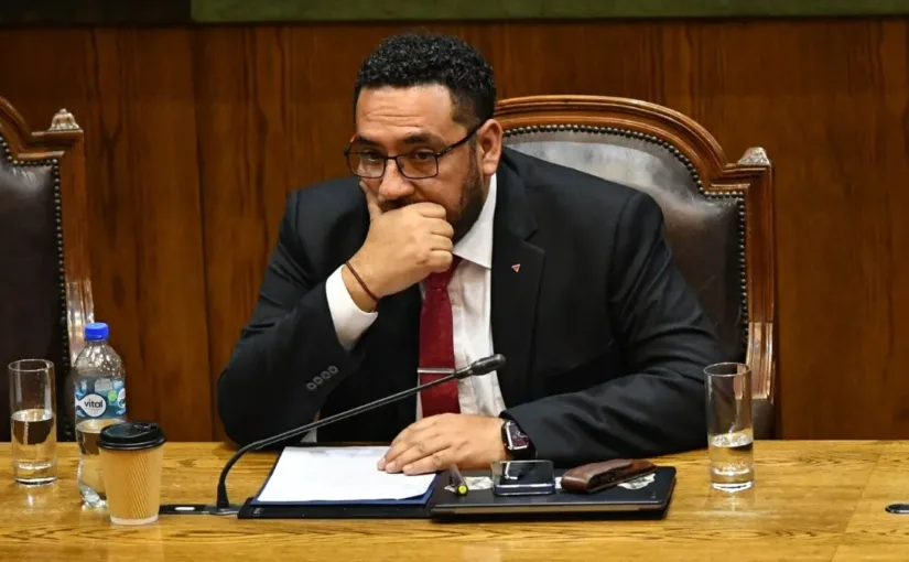 El ministro Cataldo destaca la urgencia del nuevo sistema de financiamiento educativo.