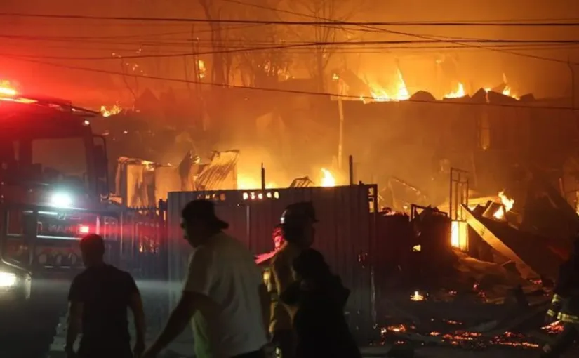 Incendios forestales en Biobío y Ñuble dejan 16 muertos y devastan comunidades, el Gobierno declara estado de catástrofe