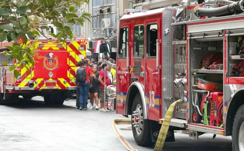 Incendio en subterráneo de edificio en Santiago provoca evacuación de trabajadores y caos en el tráfico de la zona