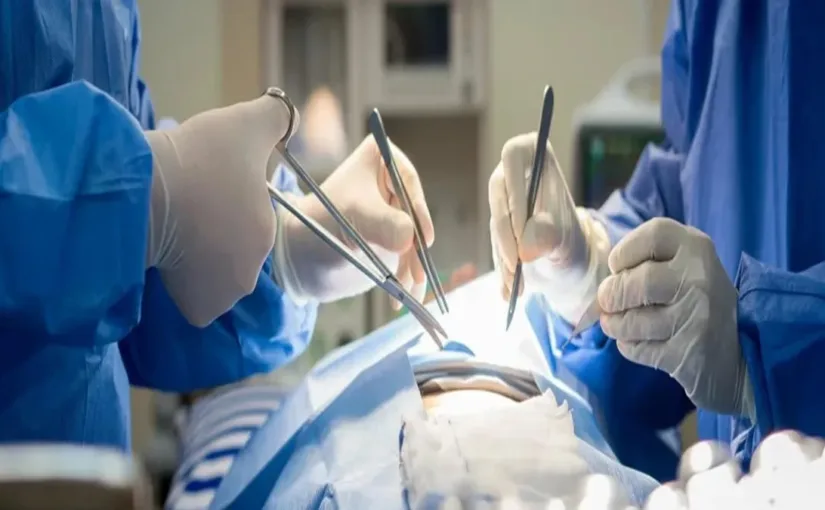 Juzgado Civil de Valdivia condena a Servicio de Salud por negligencia médica tras hallazgo de drenaje olvidado en paciente