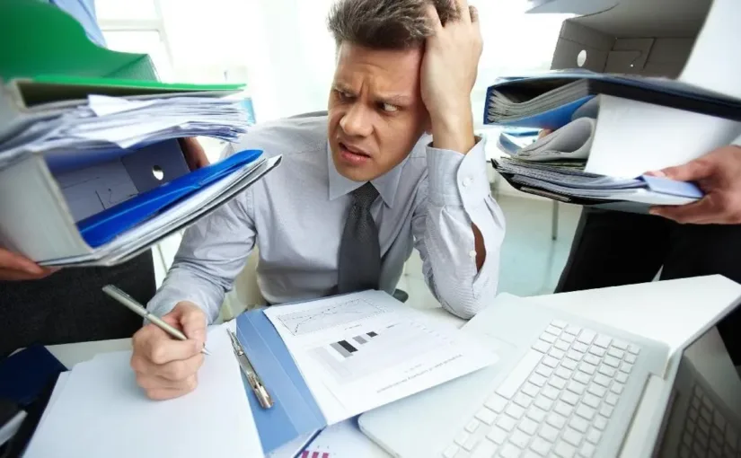 Derecho a la desconexión laboral en Chile: ¿Cómo protege la ley el tiempo personal de los trabajadores remotos?