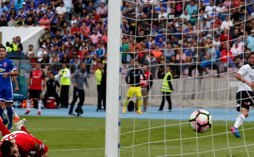 Johnny Herrera critica fichajes de ex-Colo Colo en la U: “Rivero me hizo goles, pero eso fue hace siete años”